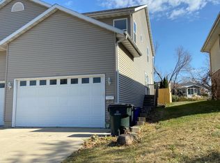 133 Harbet Ave NW, Cedar Rapids, IA 52405