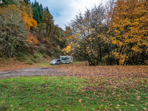 16689 Old Highway 99 N, Oakland, OR 97462