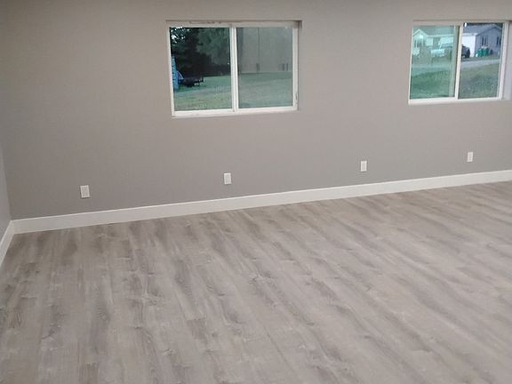 3rd image of 4663 Barnett Ranch Rd