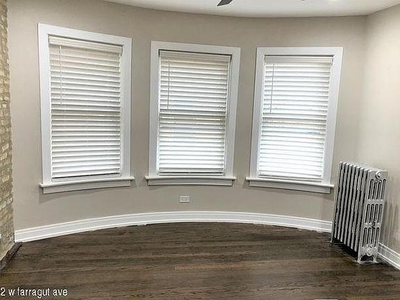2nd image of 1432 W Farragut Ave #1228