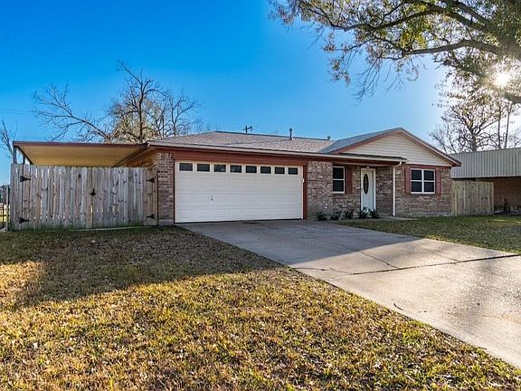 3rd image of 513 Catalpa St