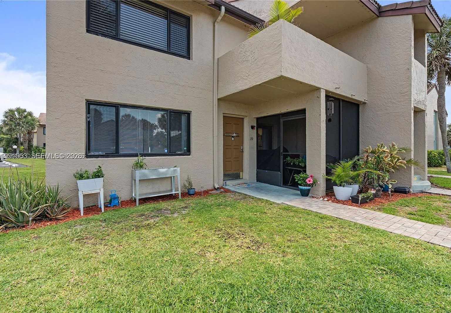 2 bed, 2.0 bath, $2,500 — Photo 1