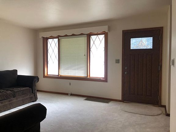 2nd image of 1214 W 41st St