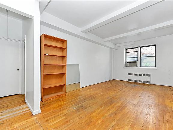 4th image of 67-27 Booth St #Cc