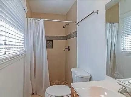 5th image of 5896 Hammond Dr #A