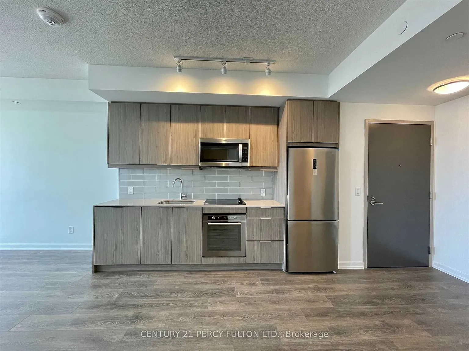 2 bed, $2,350 — Photo 4