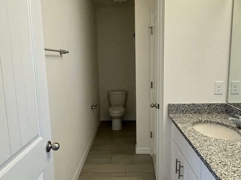 16349 Admirals Cove Ln — Photo 18