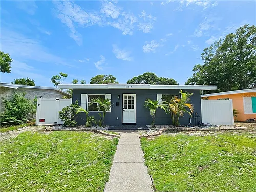 1416 55th Ave N Photo 1