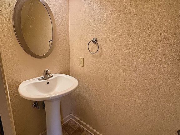 5th image of 6351 Port Gibson Ct
