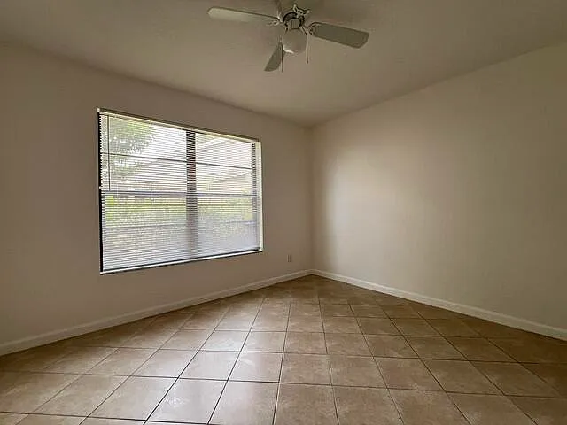 1307 Hempstead St — Photo 12