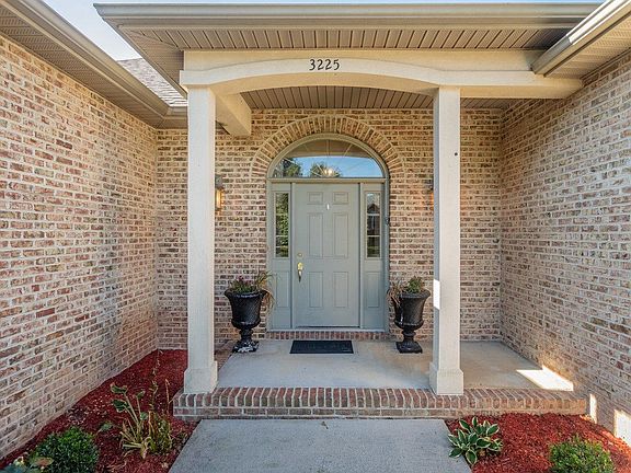 5th image of 3225 Berryfield Dr