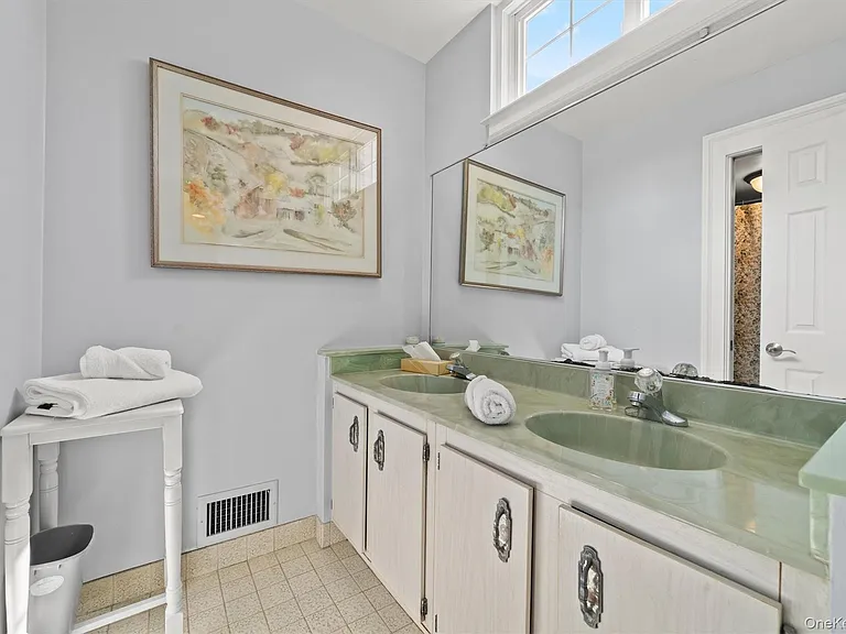 12 Downing Ct — Photo 27