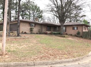 200 Crest Dr, Poteau, OK 74953