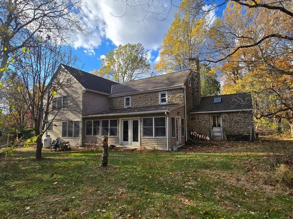 214 Gameland Rd, Sellersville, PA 18960