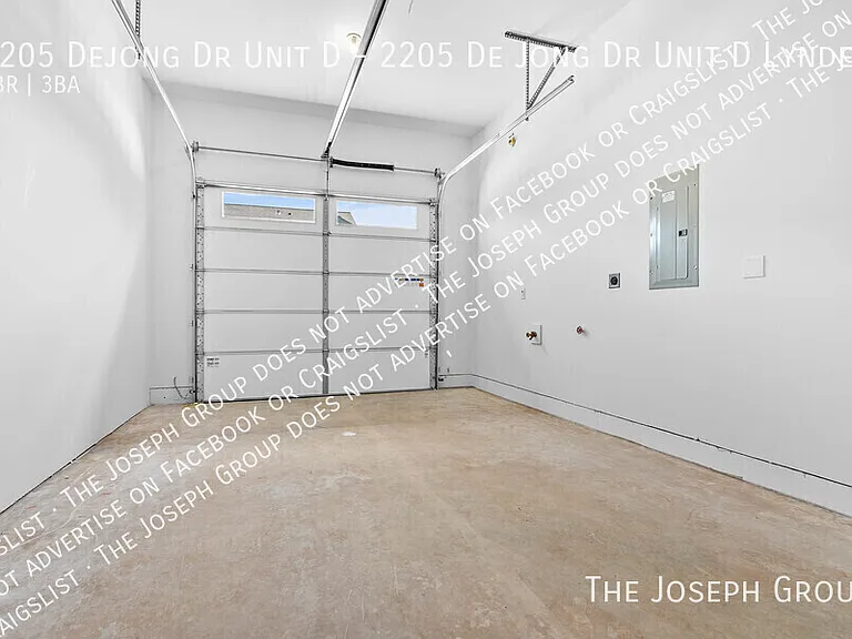 2205 Dejong Dr #D — Photo 30