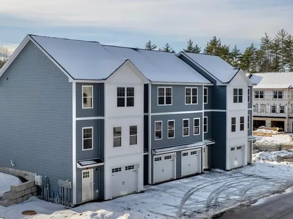 8A The Crossings at Village Center Center, Barrington, NH 03825