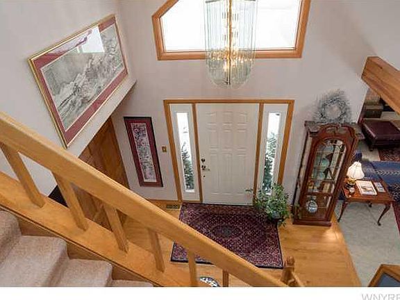 3rd image of 66 Old Orchard Ln