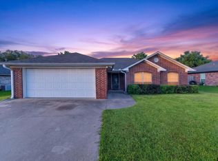 11185 Meadows Dr, Flint, TX 75762