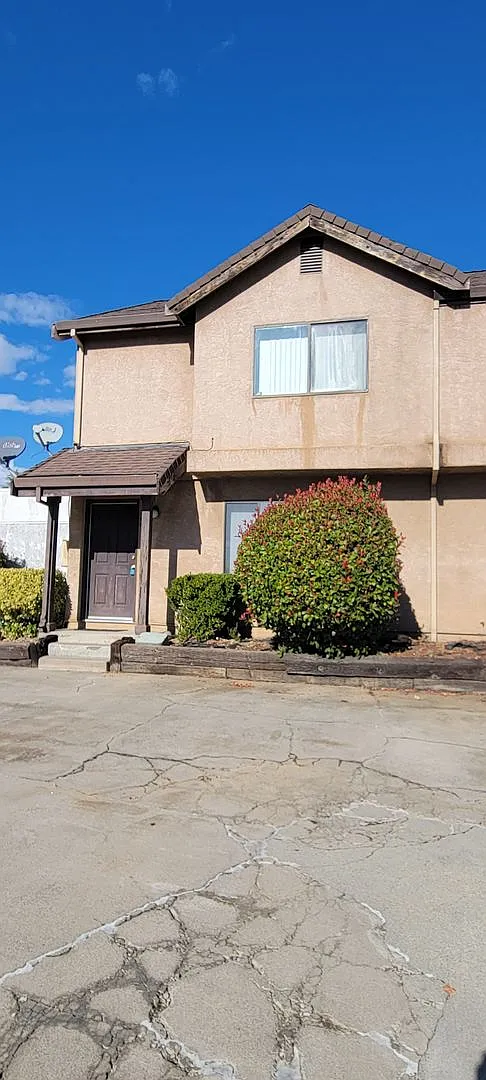 Building Photo - 1232 Burton Ct