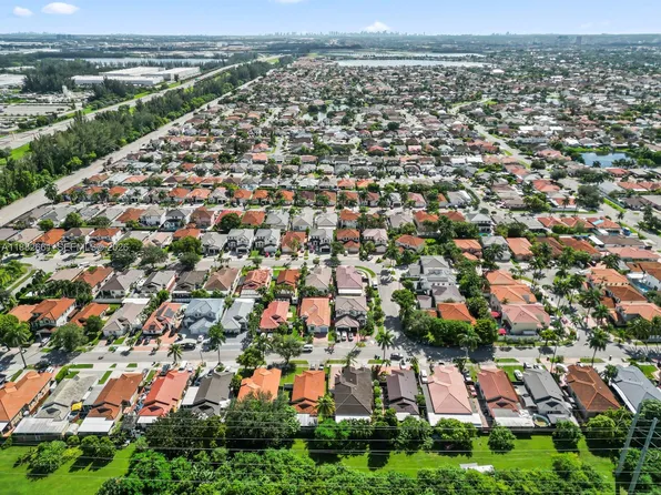 1038 NW 136th Ct, Miami, FL 33182