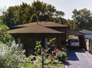 5820 Downers Dr, Downers Grove, IL 60516