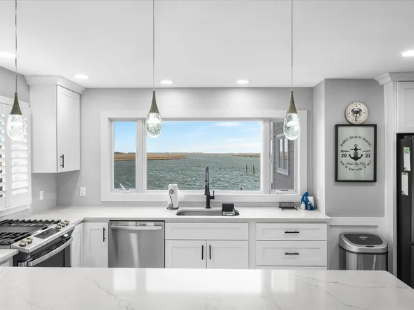 301 Alder Ln #2, Ocean City, NJ 08226