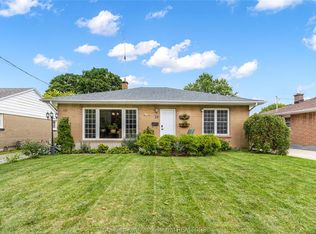 29 Pavey St, Chatham Kent, ON N7M 5E1
