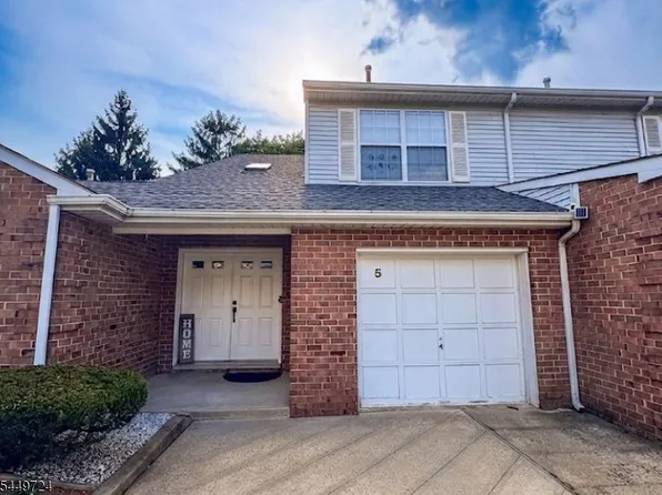 5 Gerald Court, Lebanon Boro, NJ 08833