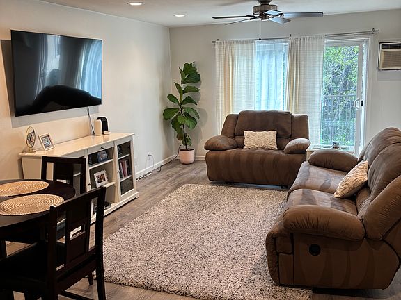 3rd image of 1743 Carmel Dr APT 7