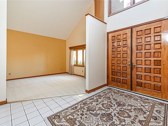 2nd image of 1627 King James Dr