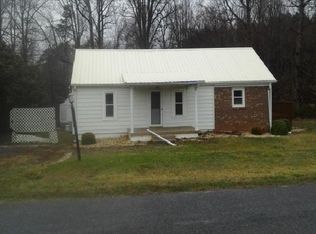 3074 Short Rd, Hickory, NC 28602