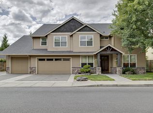 2045 N Walnut St, Canby, OR 97013