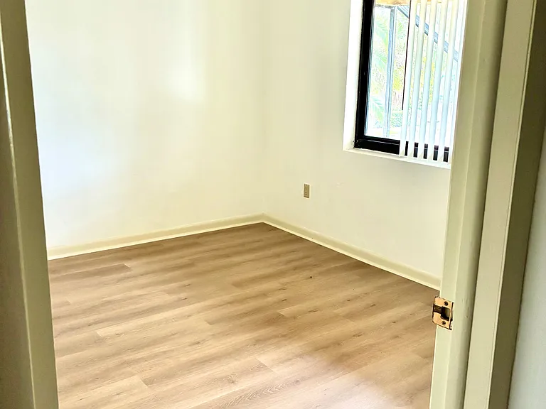 7431 SW 59th Ct — Photo 10