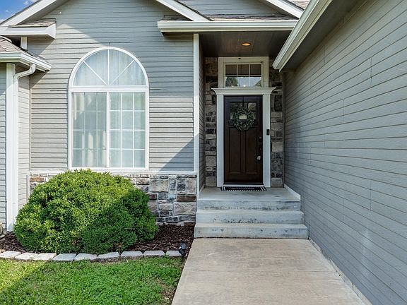 3rd image of 4264 N Rushwood Ct