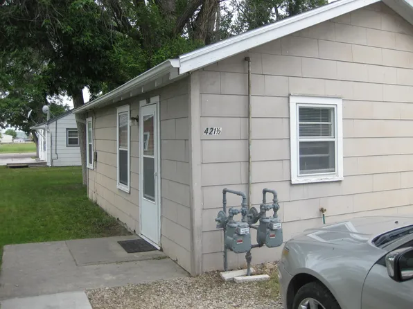 421 1/2 S 3rd St, Douglas, WY 82633
