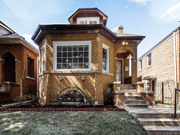 (undisclosed Address), Chicago, IL 60641