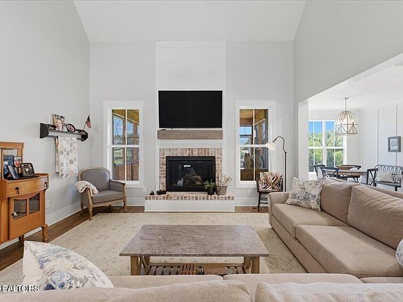 5th image of 5312 Rodeo Ridge Ln