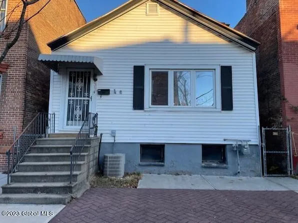 366 4th Street, Troy, NY 12180