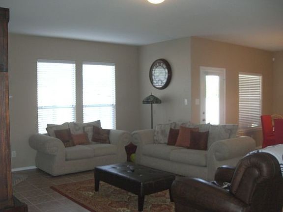 5th image of 117 Deerwood Oaks