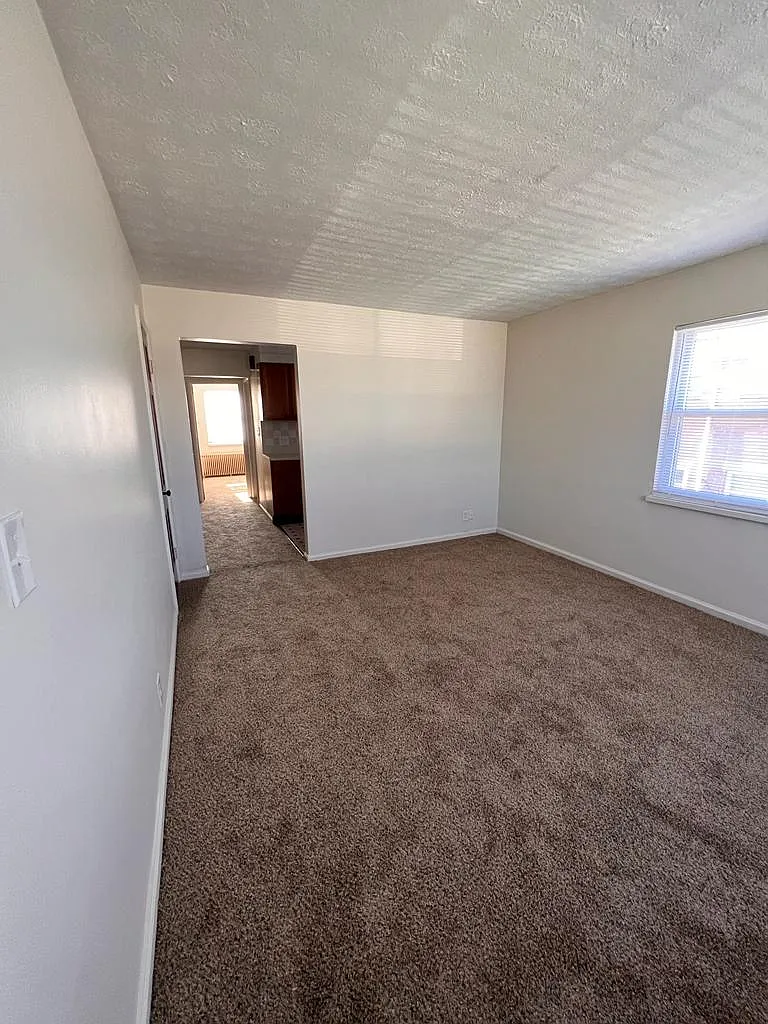 1580 Glenbeck — Photo 4