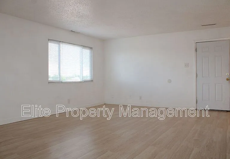 163 W Cokedale Dr #5 — Photo 4
