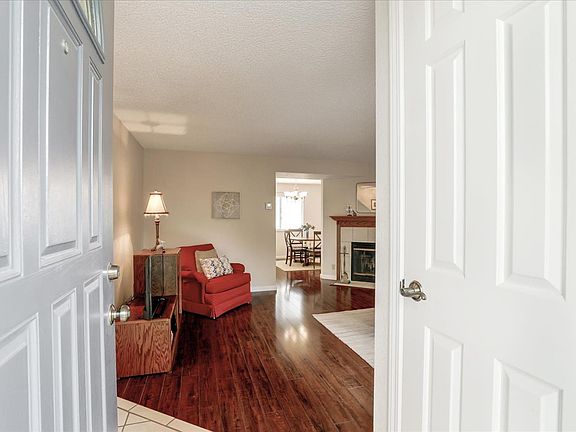 4th image of 157 Monte Villa Ct
