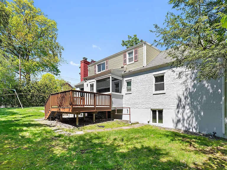 128 Moorland Dr — Photo 21