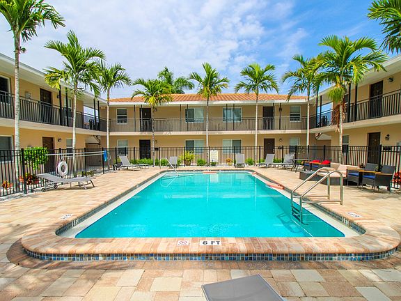 4th image of 2102 Alamanda Dr APT 204