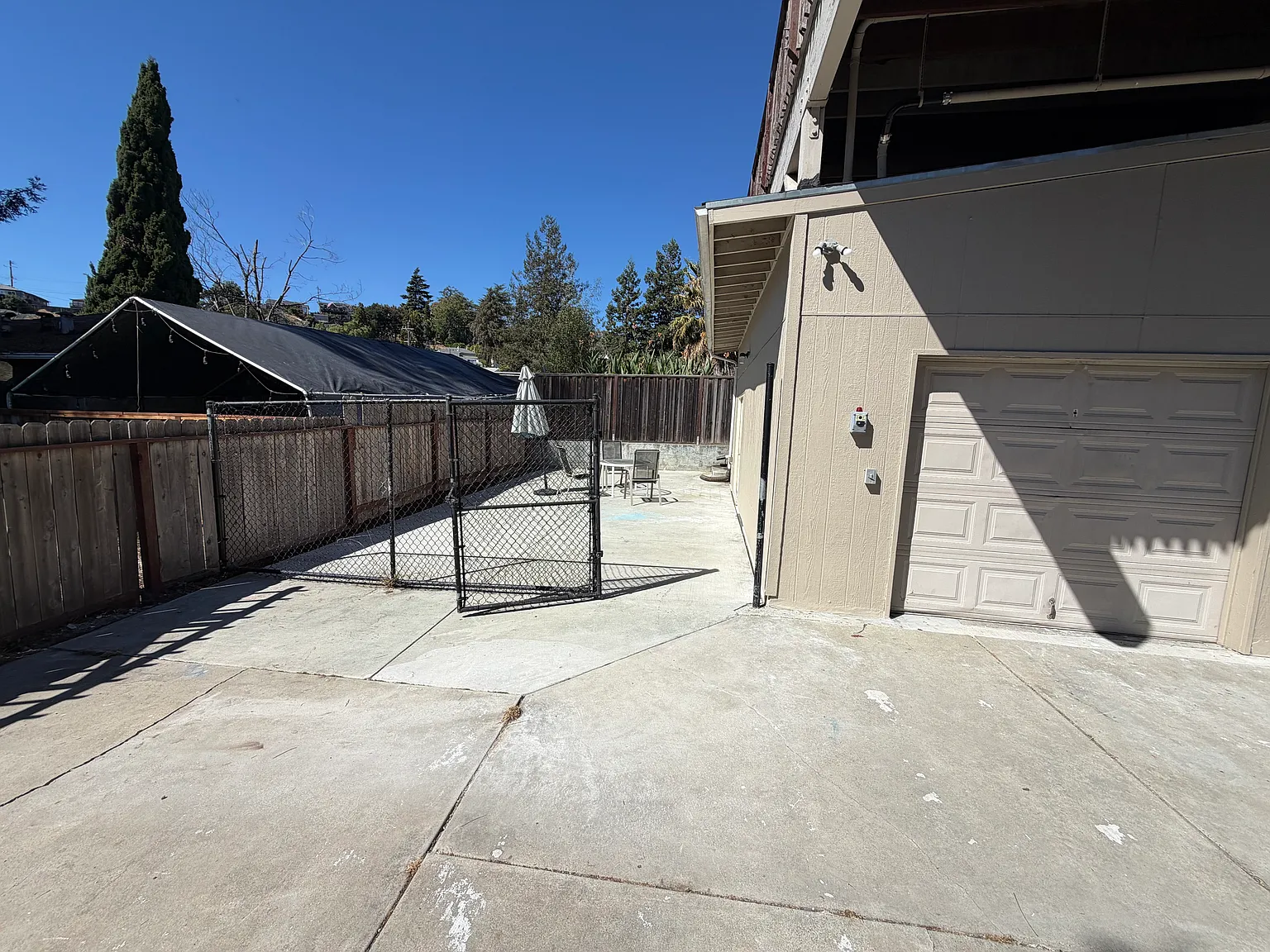 3 bed, 1000 sqft, $2,700 — Photo 4
