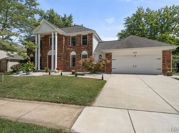 424 Saint Thomas Isle Ln, Grover, MO 63040