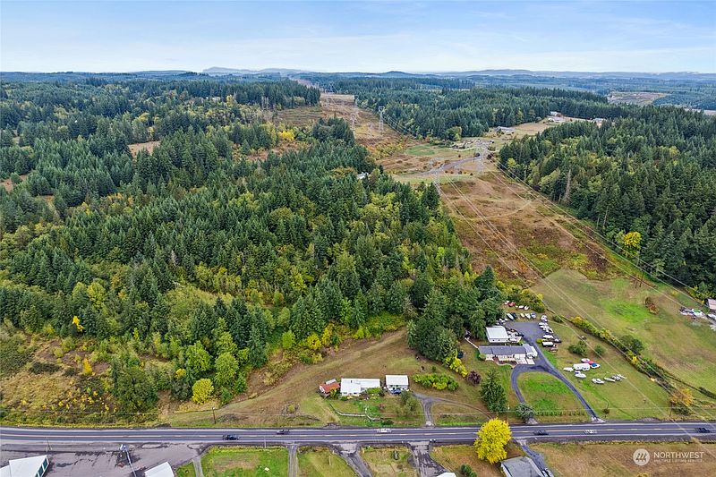5th image of 2585 Jackson Hwy