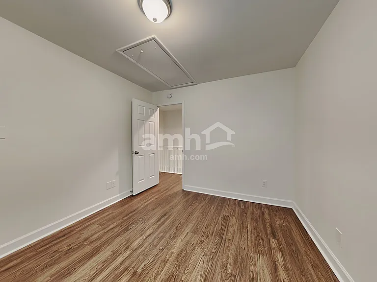 2875 Gray Moss Dr — Photo 13