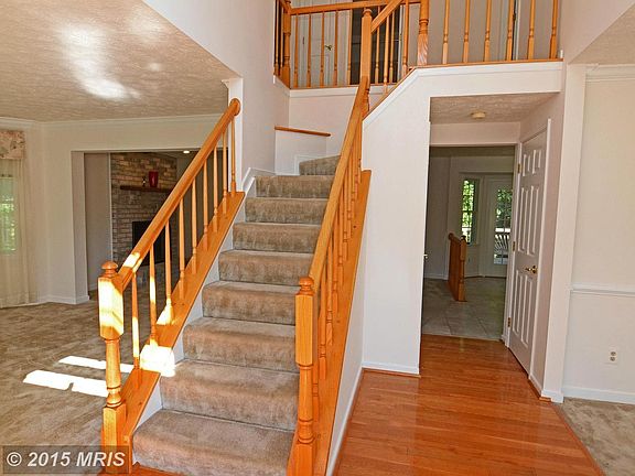 Hardwood Foyer Entry