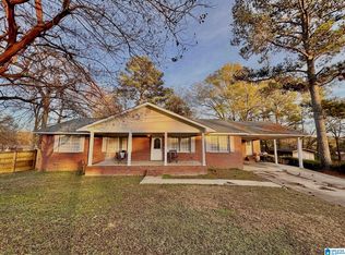 114 Luallen Dr, Oxford, AL 36203